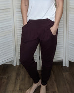 Load image into Gallery viewer, Harem Pants in Plum
