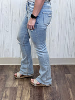 Load image into Gallery viewer, Main Squeeze Bootcut Jeans By Lovervet FINAL SALE
