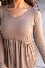 Load image into Gallery viewer, Long Sleeve Sarah Ruffle - Mocha
