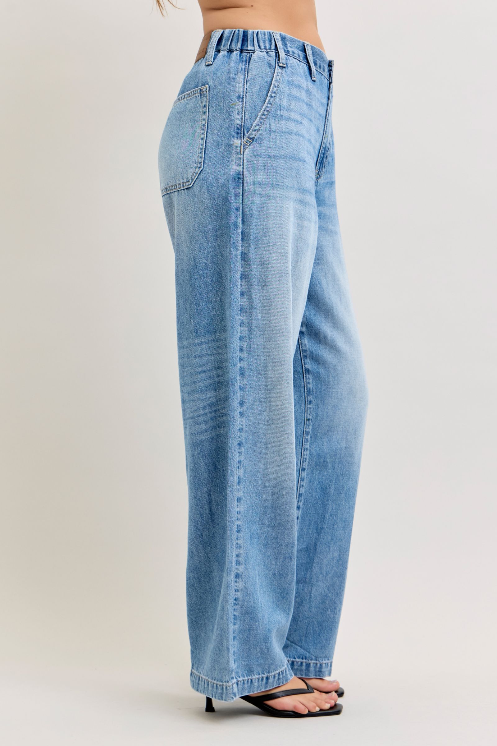 Judy Blue Easy Days Featherweight Denim