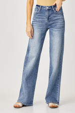 Load image into Gallery viewer, Middy Risen Wide Leg Jeans
