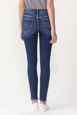 Load image into Gallery viewer, Entity Lovervet Skinny Jeans
