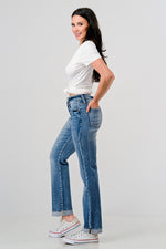 Load image into Gallery viewer, Hey Wait Jeans By Petra
