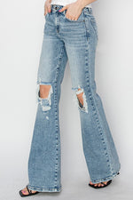 Load image into Gallery viewer, Perfect Flare Risen Jeans
