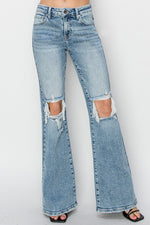 Load image into Gallery viewer, Perfect Flare Risen Jeans
