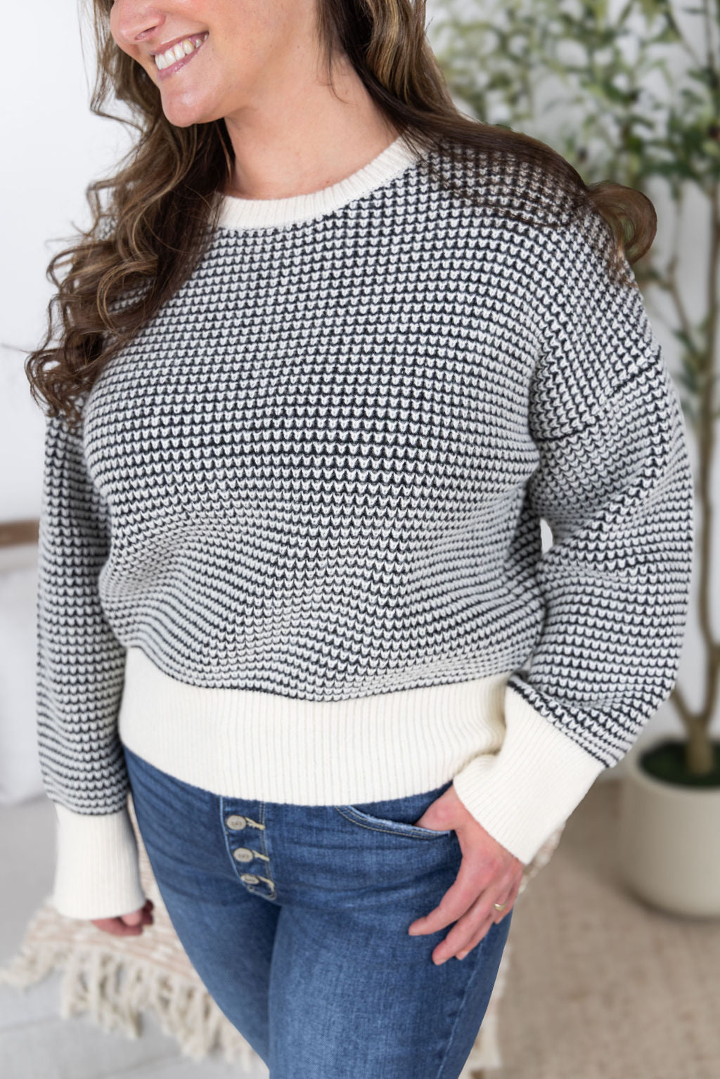 ***Charlotte Sweater - Black and Cream