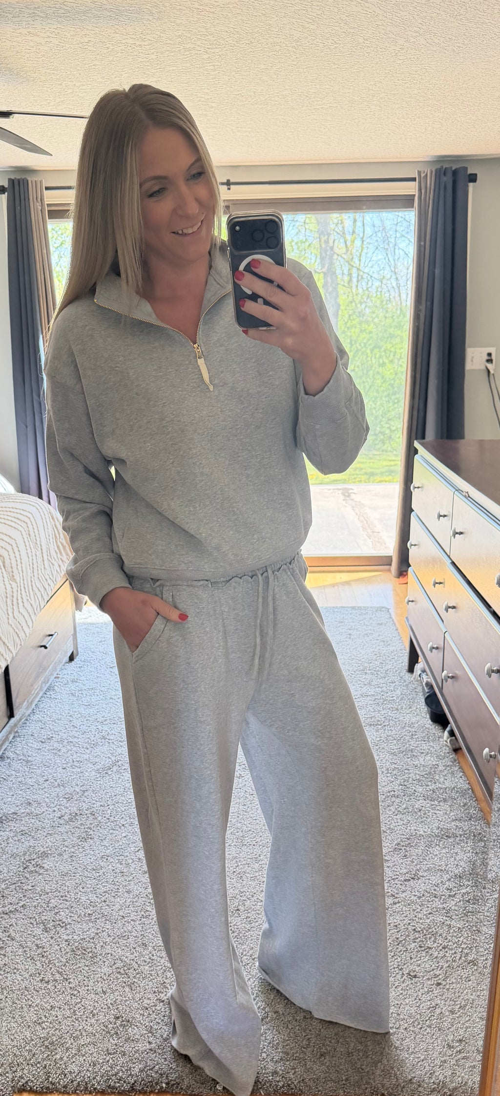Wide Leg Fleece Sweatpants in Heather Gray