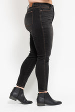 Load image into Gallery viewer, Lights Off Judy Blue Skinny Jeans
