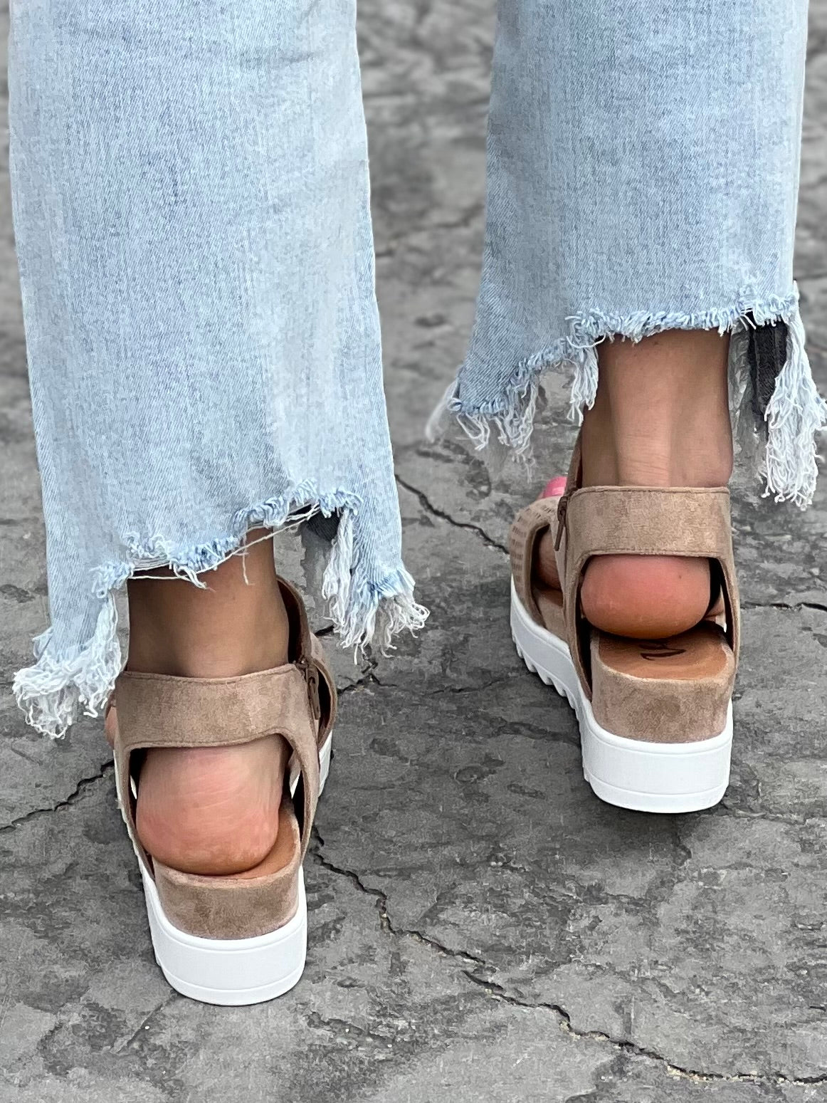 Amie 2 Very G FINAL SALE