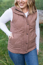 Load image into Gallery viewer, Corduroy Vest - Chestnut
