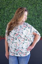 Load image into Gallery viewer, Darcy Dolman - Winter Berry
