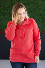 Load image into Gallery viewer, Jesse Vintage Wash Snap Pullover - Red
