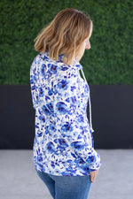 Load image into Gallery viewer, Soft Funnel Neck - Sapphire Floral
