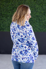 Load image into Gallery viewer, Soft Funnel Neck - Sapphire Floral
