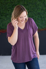 Load image into Gallery viewer, SALE! Sierra Pocket Top - Plum
