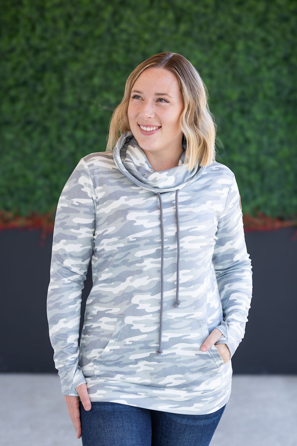 Soft Funnel Neck - Camo