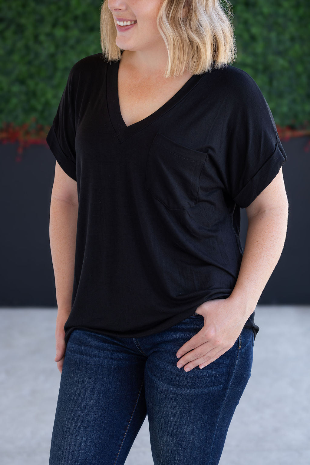 SALE! Sierra Pocket Top - Black