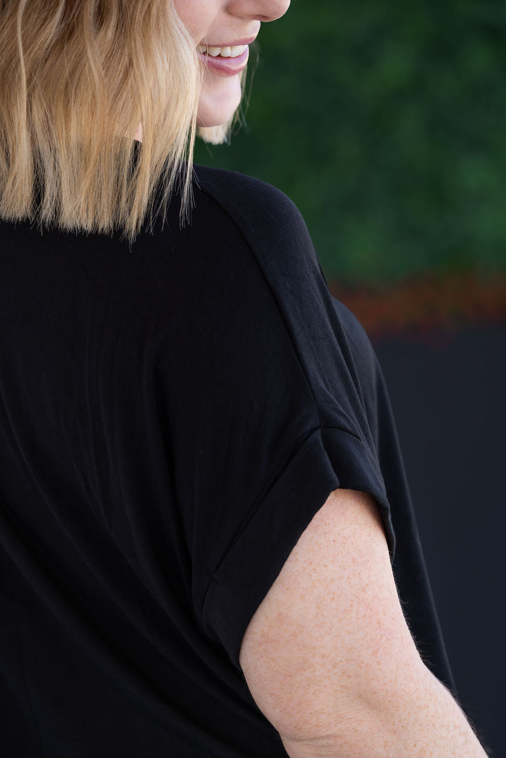 SALE! Sierra Pocket Top - Black