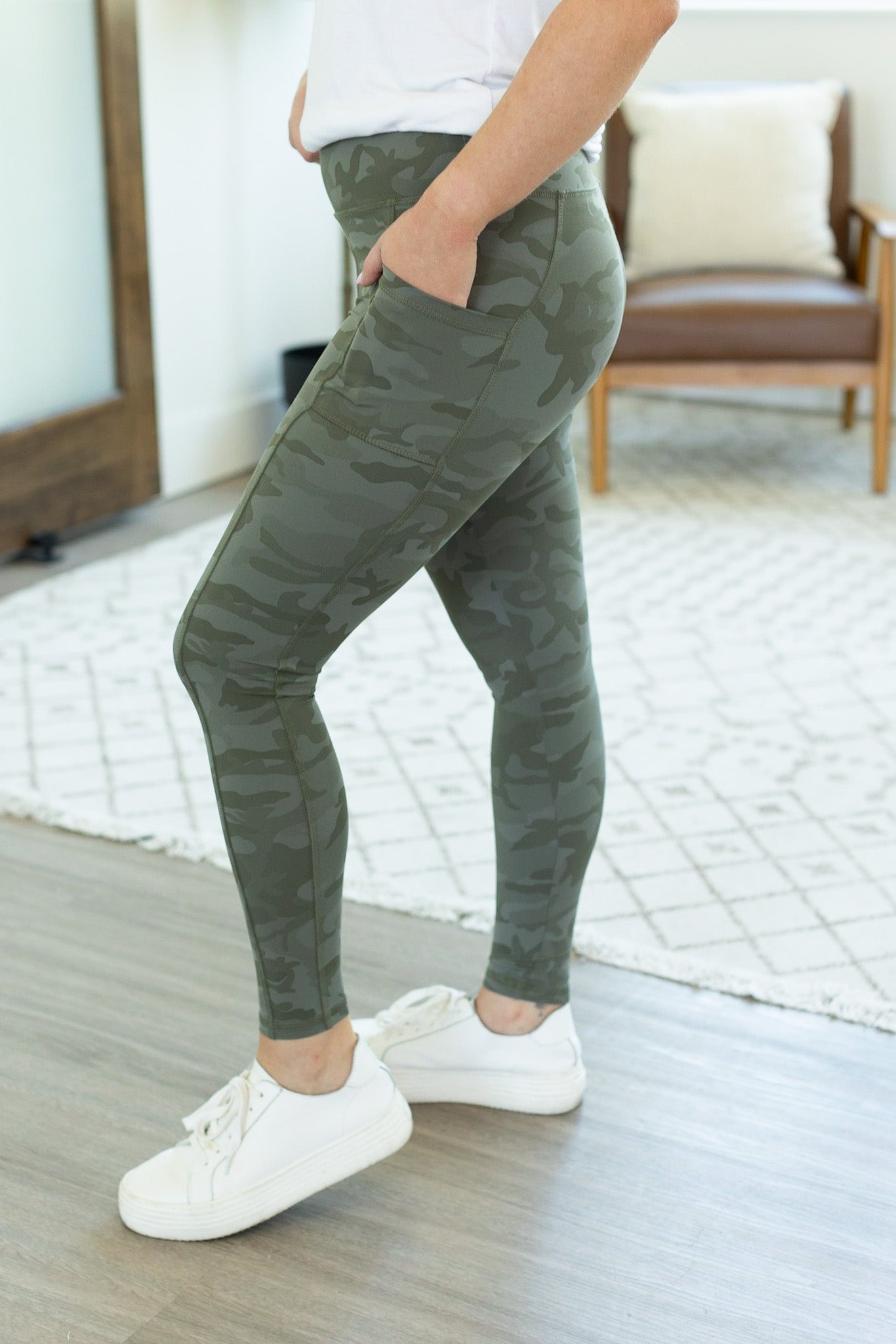 **Athleisure Leggings - Olive Camo