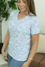 Load image into Gallery viewer, Sophie Pocket Tee - Blue and Pink Abstract
