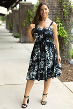 Load image into Gallery viewer, Cassidy Midi Dress - Black and White Floral
