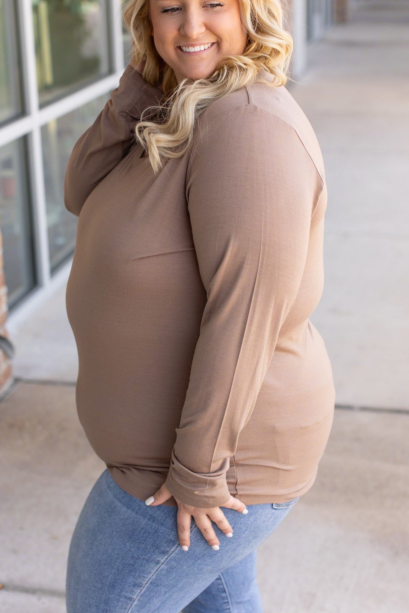 **Larissa Long Sleeve - Mocha