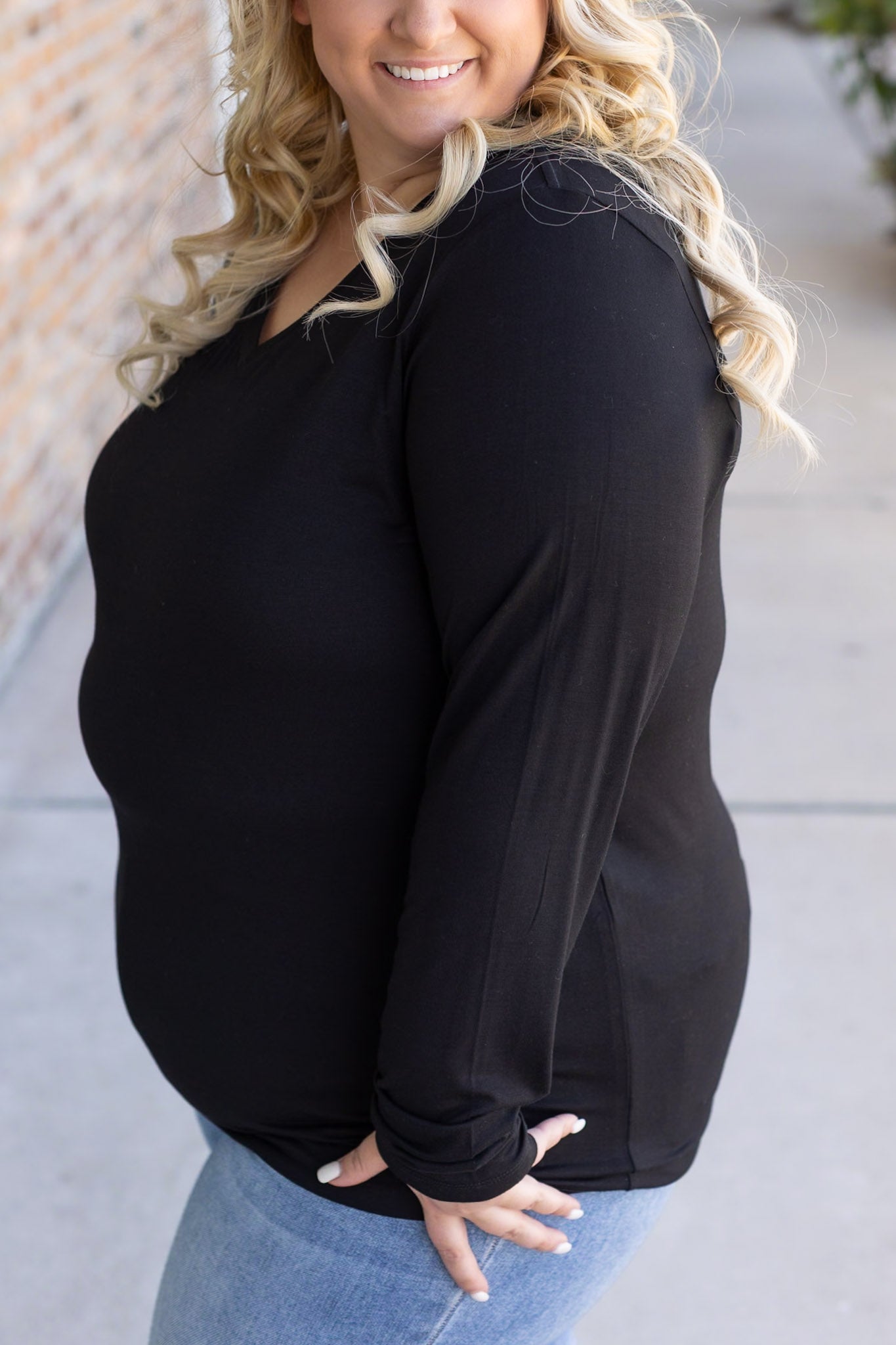 **Larissa Long Sleeve - Black