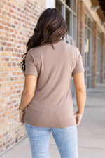 Load image into Gallery viewer, Sophie Pocket Tee - Mocha
