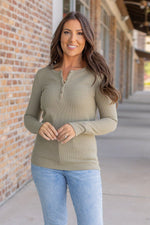 Load image into Gallery viewer, Harper Long Sleeve Henley - Olive
