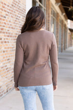 Load image into Gallery viewer, Harper Long Sleeve Henley - Mocha
