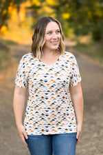 Load image into Gallery viewer, Chloe Cozy Tee - Geometric
