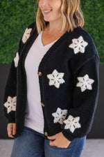 Load image into Gallery viewer, Snowflake Cardigan - Black
