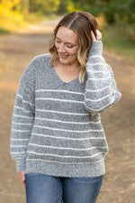 Load image into Gallery viewer, Cozy Striped Sweater - Black
