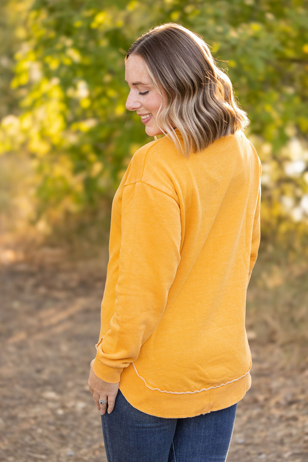 Vintage Wash Pullover - Mustard