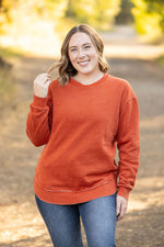 Load image into Gallery viewer, Vintage Wash Pullover - Rust
