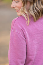 Load image into Gallery viewer, Vintage Wash Pocket Pullover - Mulberry
