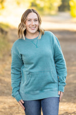 Load image into Gallery viewer, Vintage Wash Pocket Pullover - Teal
