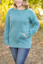 Load image into Gallery viewer, Vintage Wash Pocket Pullover - Teal
