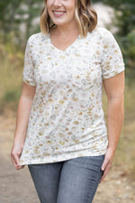 Load image into Gallery viewer, Sophie Pocket Tee - Neutral Floral
