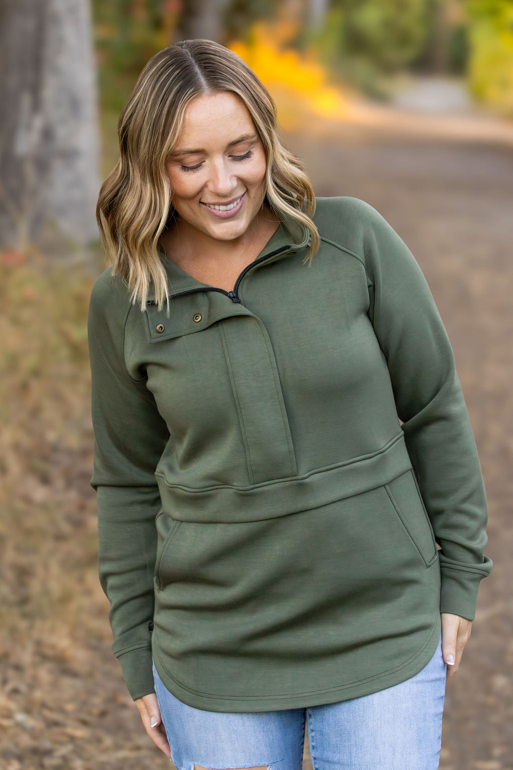 The Mia Scuba Halfzip in Olive