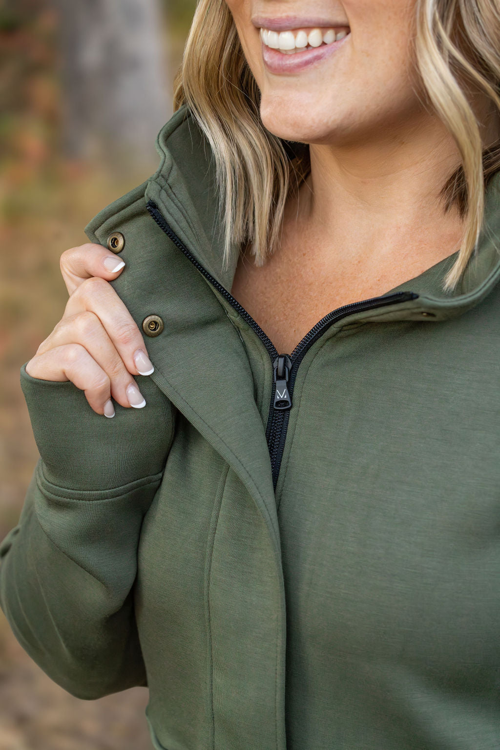 The Mia Scuba Halfzip in Olive