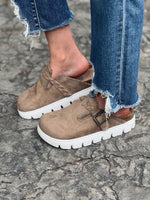 Load image into Gallery viewer, Very G Cali Slip On
