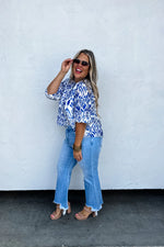 Load image into Gallery viewer, {Pre-Order} Urban Non Distressed Crop Jeans
