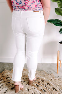 (In Store) Boyfriend Non-distressed Judy Blue Jeans In White