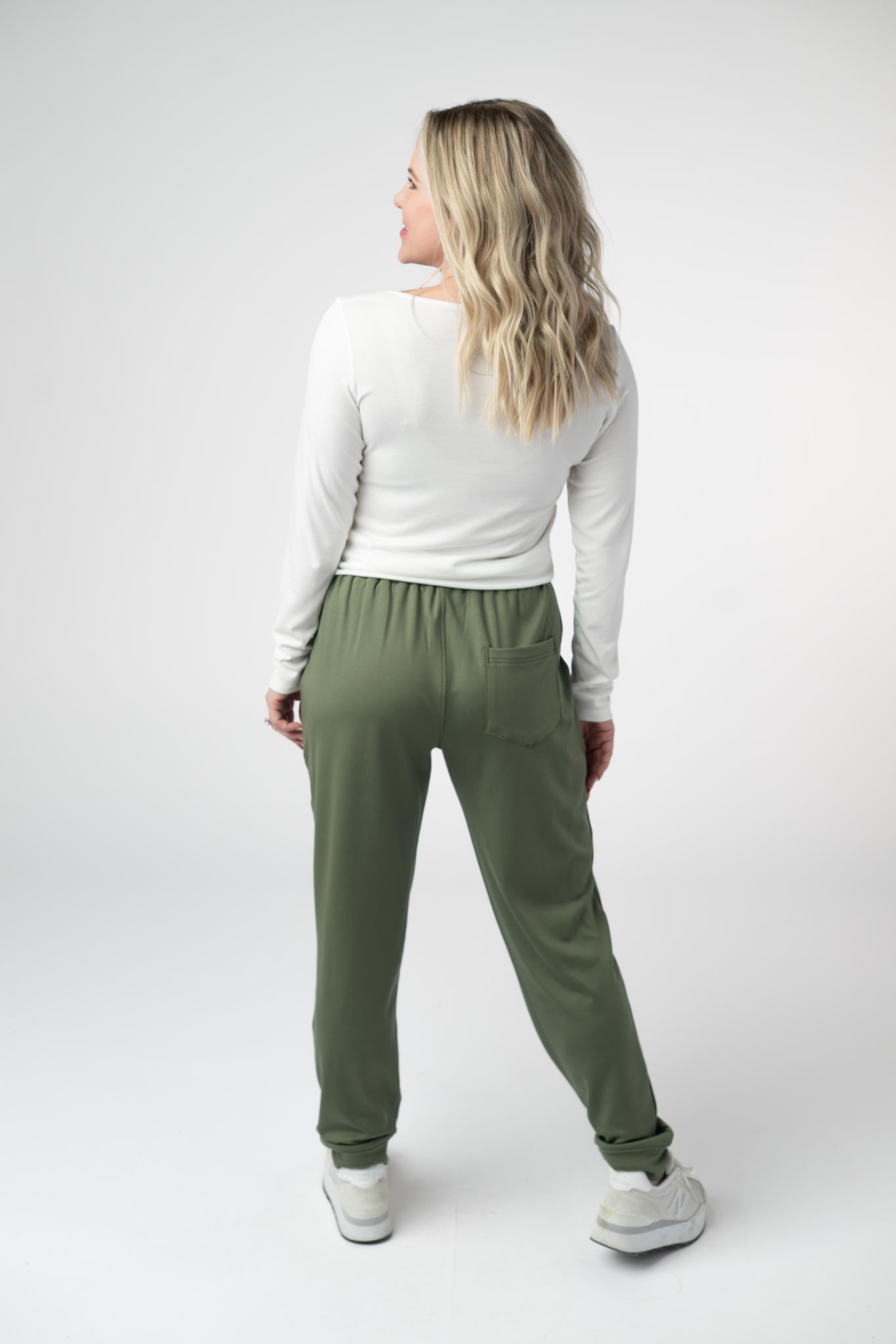 Cloud Joggers - Olive