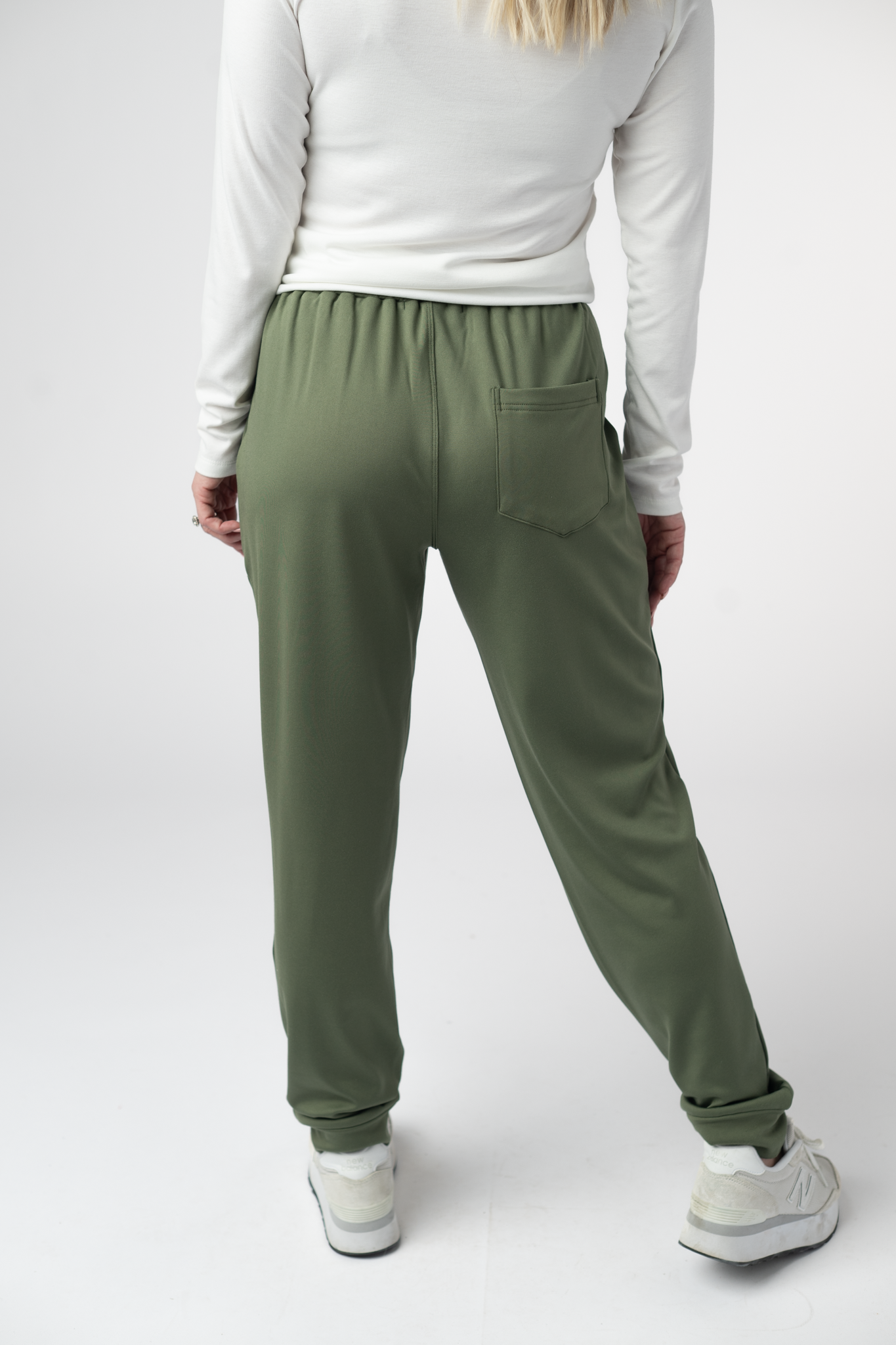 Cloud Joggers - Olive