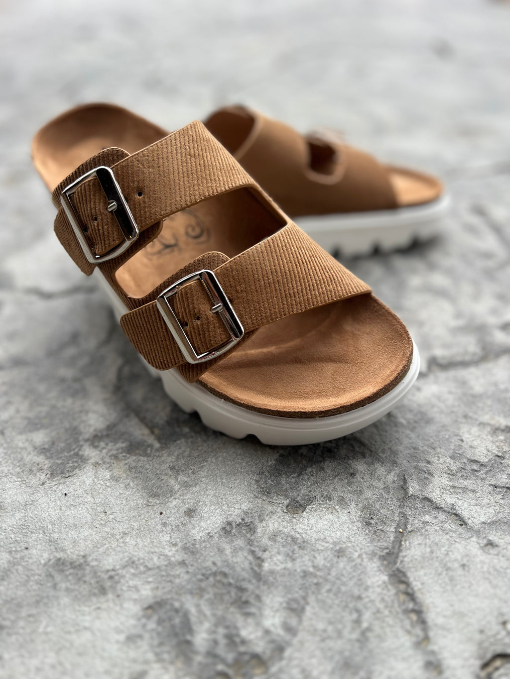 Jazmin Sandals Very G In Tan FINAL SALE