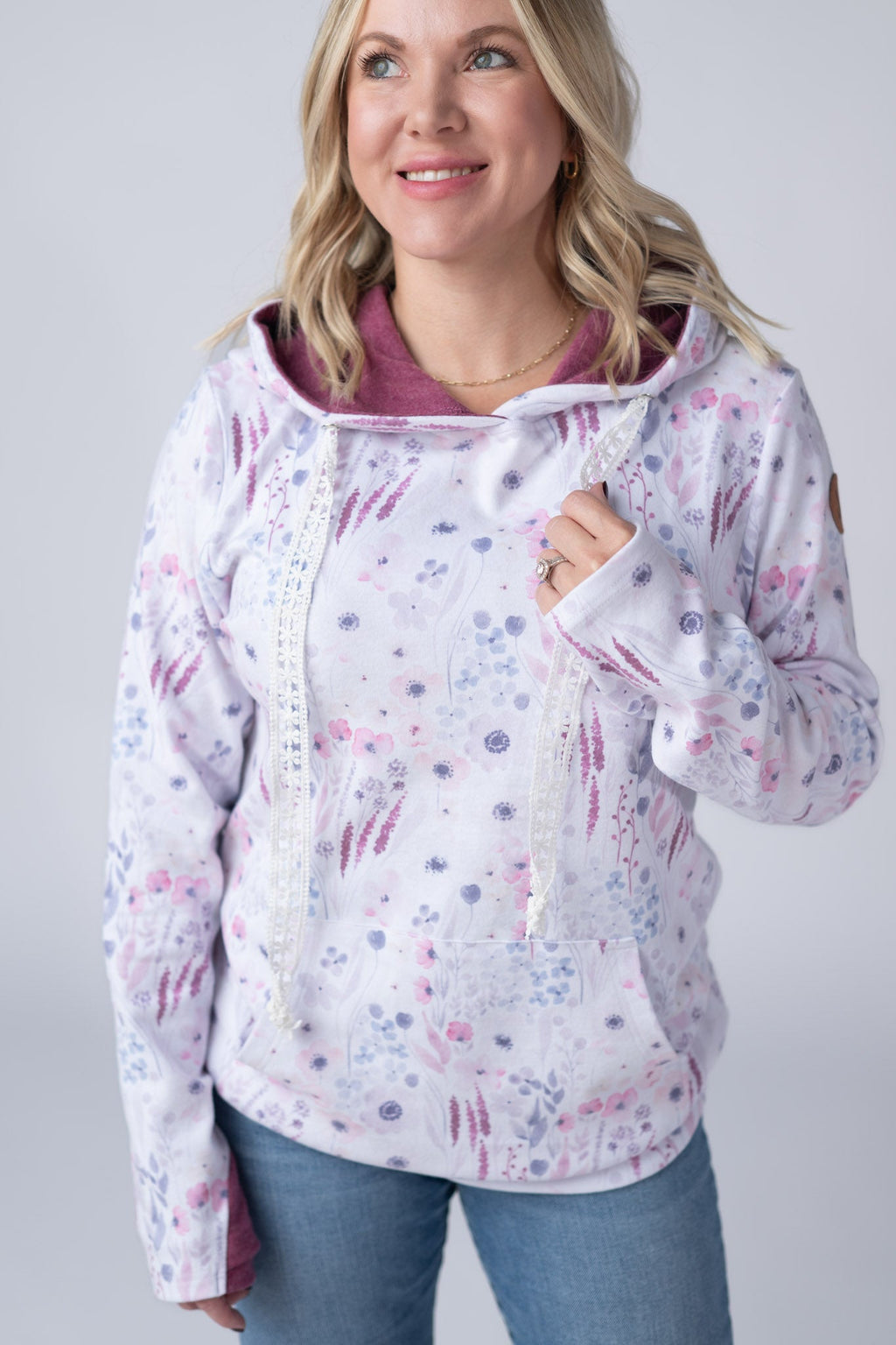 Hailey Pullover Hoodie - Wildflower Gardens