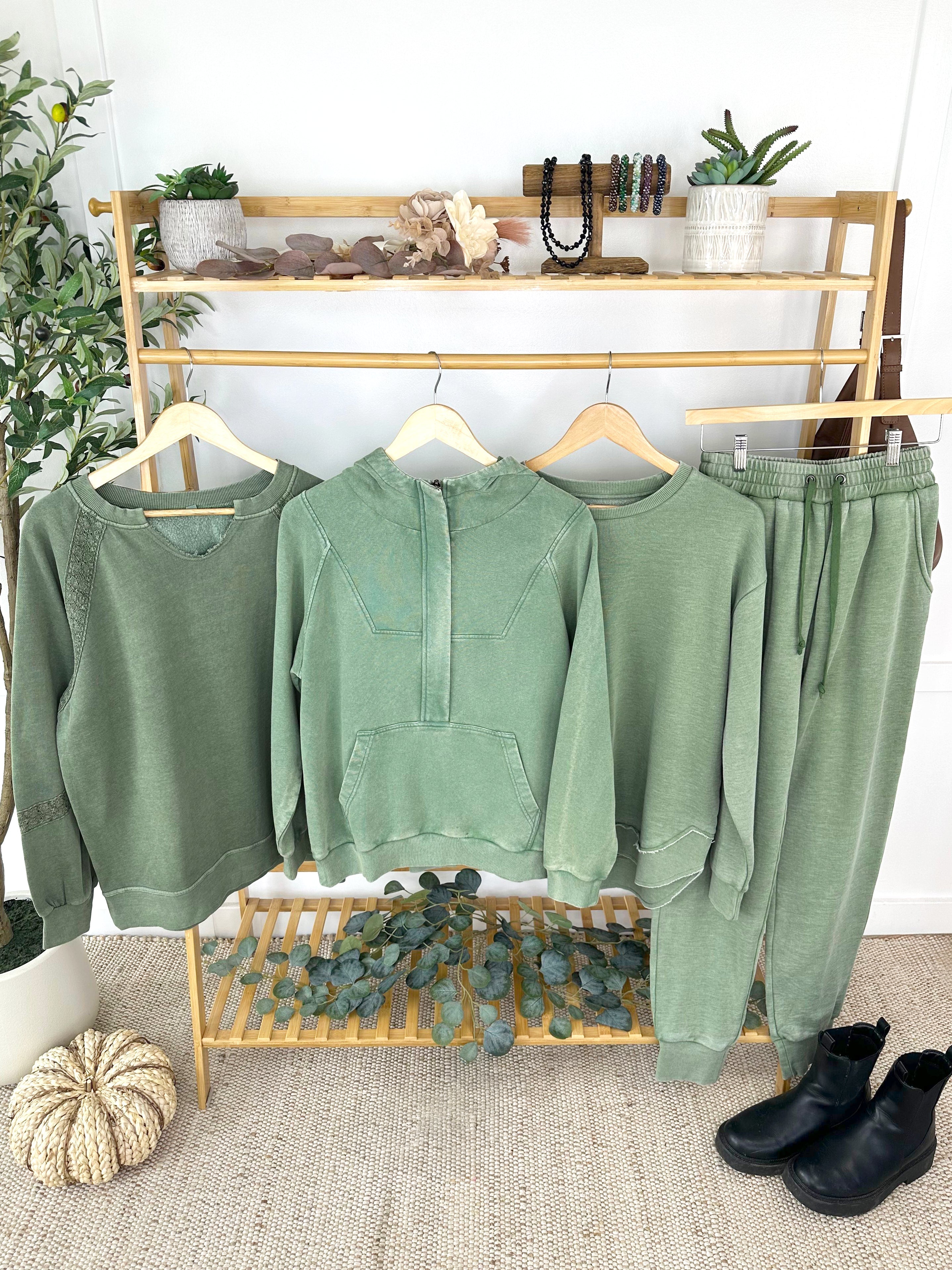 Vintage Wash Pullover - Olive