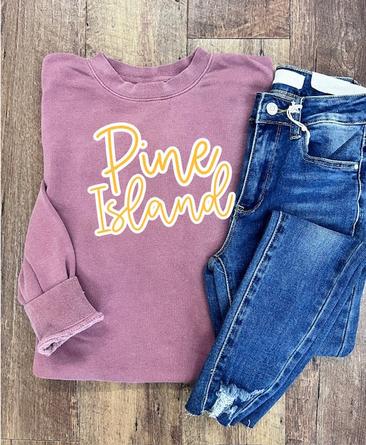 Pine Island Pullover in Pigment Maroon